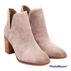 Frye* Phoebe* Cutout Braid Bootie* Suede Leather* Lilac* Sz 7.5